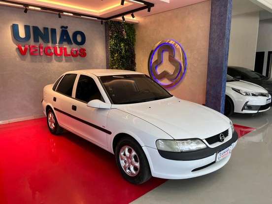 CHEVROLET-VECTRA-2.0 MPFI CD 8V GASOLINA 4P MANUAL CHEVROLET-VECTRA-1998