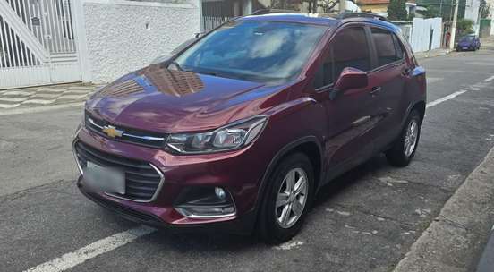 CHEVROLET-TRACKER-2017