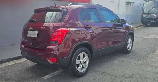 CHEVROLET-TRACKER-2017