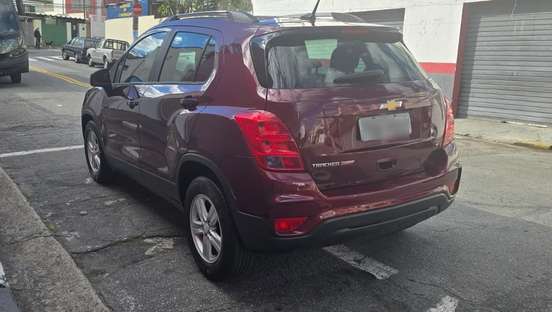 CHEVROLET-TRACKER-2017