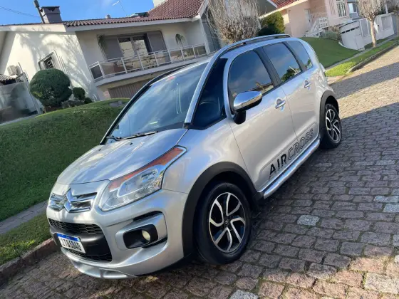 CITROËN AIRCROSS 1.6 EXCLUSIVE 16V FLEX 4P MANUAL CITROËN AIRCROSS 1.6 EXCLUSIVE 16V FLEX 4P MANUAL
