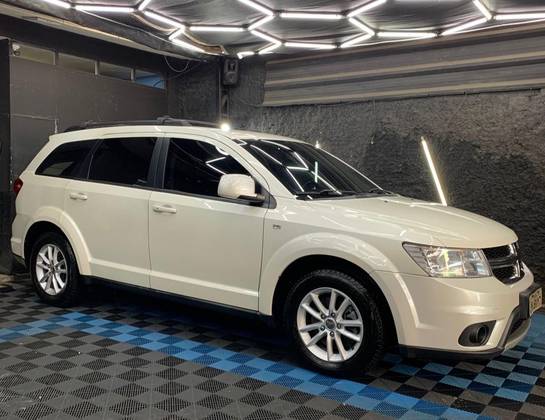 DODGE JOURNEY 3.6 SXT V6 GASOLINA 4P AUTOMÁTICO