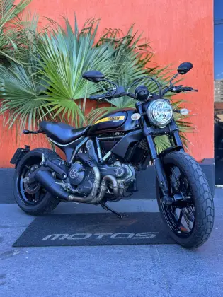 DUCATI SCRAMBLER FULL THROTTLE 