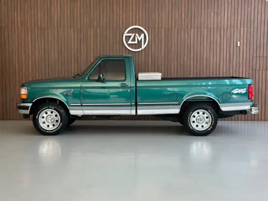 FORD-F-150-5.8 XLT 4X4 CS V8 GASOLINA 2P AUTOMÁTICO FORD-F-150-1996