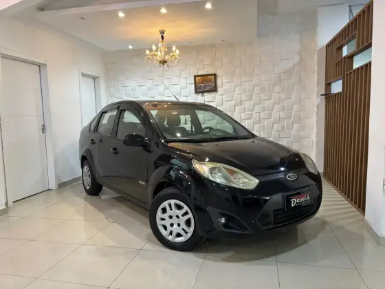 FORD FIESTA 1.6 ROCAM SEDAN 8V FLEX 4P MANUAL