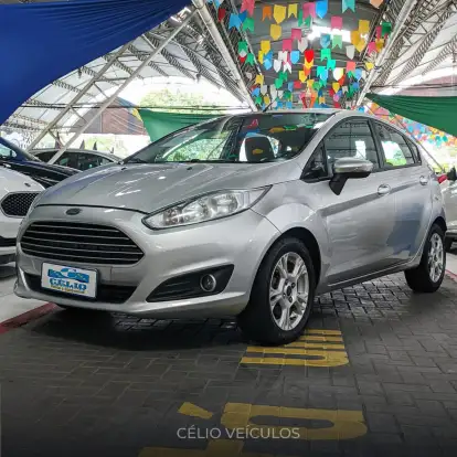 FORD-FIESTA-2014