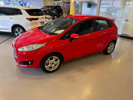 FORD FIESTA 1.6 SE HATCH 16V FLEX 4P POWERSHIFT