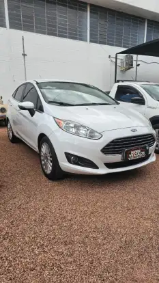 FORD-FIESTA-2015