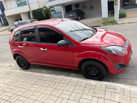 FORD FIESTA 1.0 ROCAM SEDAN 8V FLEX 4P MANUAL