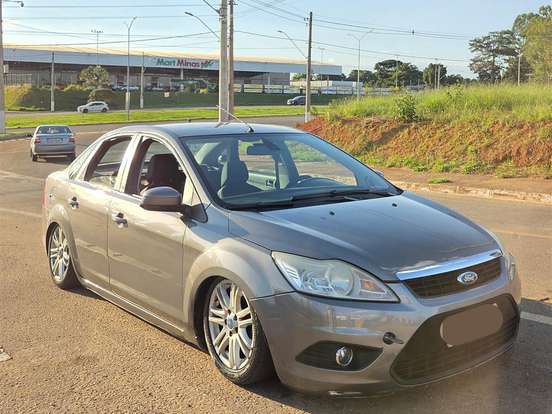 FORD-FOCUS-2.0 GLX SEDAN 16V FLEX 4P MANUAL FORD-FOCUS-2013
