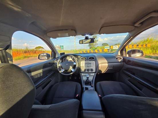 FORD-FOCUS-2.0 GLX SEDAN 16V FLEX 4P MANUAL FORD-FOCUS-2013