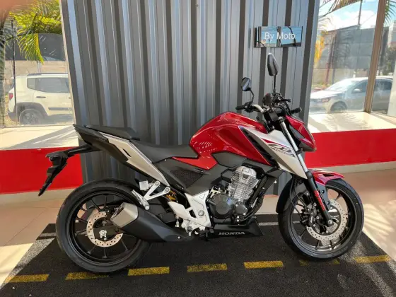 HONDA CB 300F TWISTER CBS HONDA CB 300F TWISTER CBS