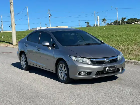 HONDA CIVIC 1.8 LXS 16V FLEX 4P MANUAL