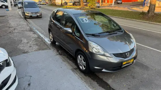HONDA FIT 1.4 LX 16V FLEX 4P AUTOMÁTICO HONDA FIT 1.4 LX 16V FLEX 4P AUTOMÁTICO