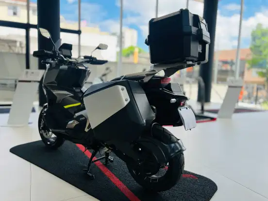 HONDA-X-ADV-2024