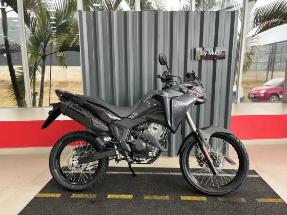 HONDA XRE 300 SAHARA HONDA XRE 300 SAHARA