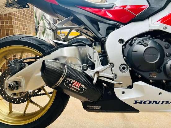 HONDA-CBR 1000RR FIREBLADE HONDA-CBR 1000RR FIREBLADE-2012