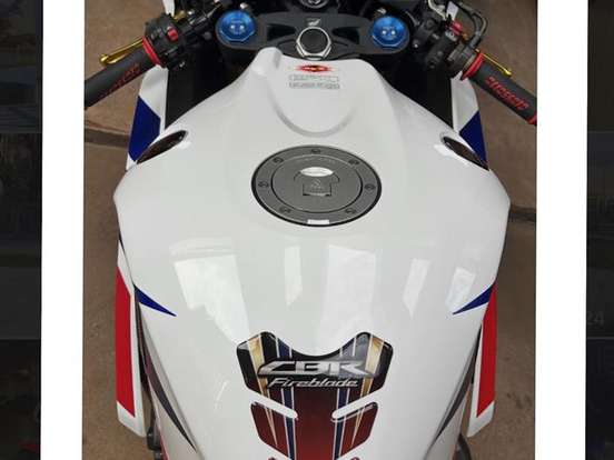 HONDA-CBR 1000RR FIREBLADE HONDA-CBR 1000RR FIREBLADE-2012
