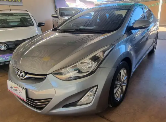 HYUNDAI ELANTRA 2.0 GLS 16V FLEX 4P AUTOMÁTICO HYUNDAI ELANTRA 2.0 GLS 16V FLEX 4P AUTOMÁTICO
