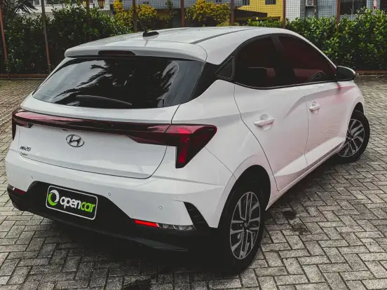 HYUNDAI-HB20-2023