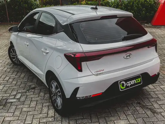 HYUNDAI-HB20-2023