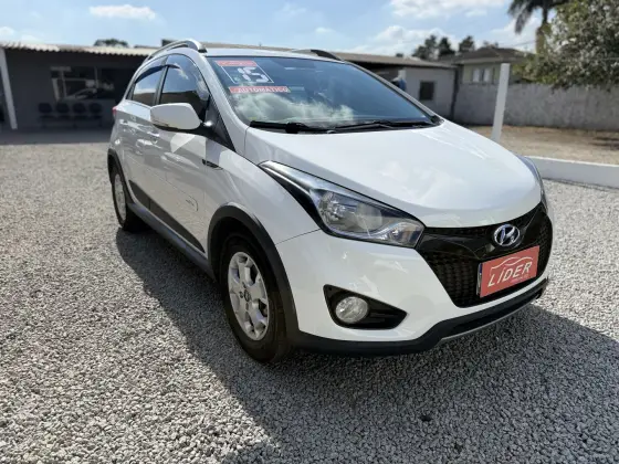 HYUNDAI HB20 1.6 PREMIUM 16V FLEX 4P AUTOMÁTICO HYUNDAI HB20 1.6 PREMIUM 16V FLEX 4P AUTOMÁTICO