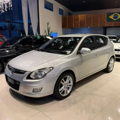 HYUNDAI I30 2.0 MPI 16V GASOLINA 4P MANUAL