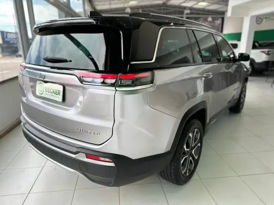 JEEP-COMMANDER-2024