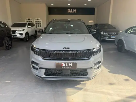 JEEP COMMANDER 1.3 T270 TURBO FLEX OVERLAND AT6 JEEP COMMANDER 1.3 T270 TURBO FLEX OVERLAND AT6