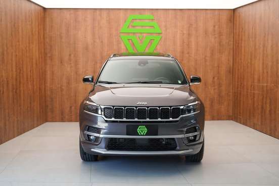 JEEP-COMMANDER-2024