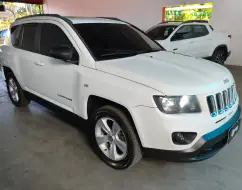 JEEP COMPASS 2.0 SPORT 4X2 16V GASOLINA 4P AUTOMÁTICO JEEP COMPASS 2.0 SPORT 4X2 16V GASOLINA 4P AUTOMÁTICO