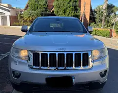 JEEP GRAND CHEROKEE 3.6 LAREDO 4X4 V6 24V GASOLINA 4P AUTOMÁTICO JEEP GRAND CHEROKEE 3.6 LAREDO 4X4 V6 24V GASOLINA 4P AUTOMÁTICO