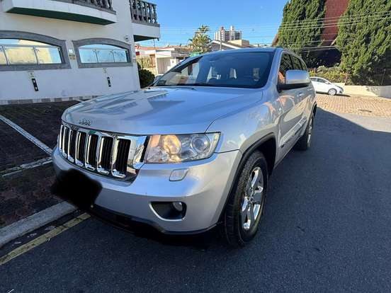 JEEP-GRAND CHEROKEE-3.6 LAREDO 4X4 V6 24V GASOLINA 4P AUTOMÁTICO JEEP-GRAND CHEROKEE-2011