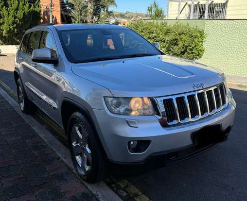 JEEP-GRAND CHEROKEE-2011