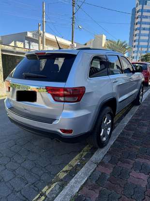 JEEP-GRAND CHEROKEE-2011