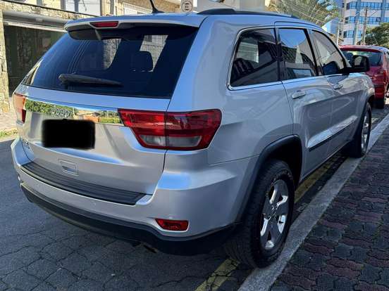 JEEP-GRAND CHEROKEE-3.6 LAREDO 4X4 V6 24V GASOLINA 4P AUTOMÁTICO JEEP-GRAND CHEROKEE-2011