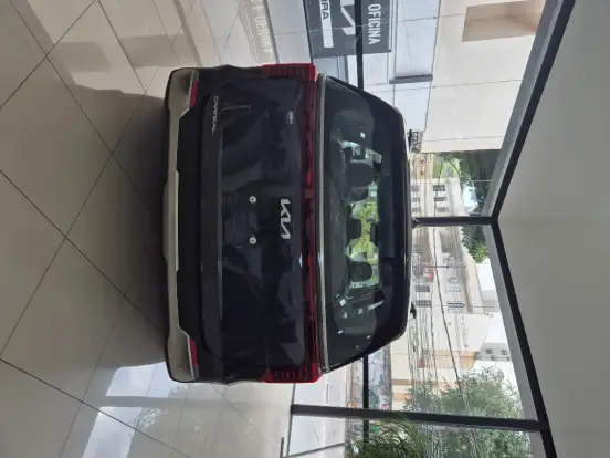 KIA-CARNIVAL-2024