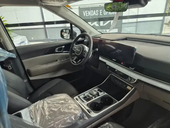 KIA-CARNIVAL-2024
