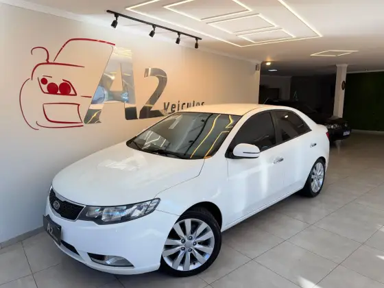 KIA CERATO 1.6 SX3 16V GASOLINA 4P AUTOMÁTICO