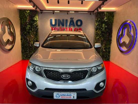 KIA-SORENTO-2010