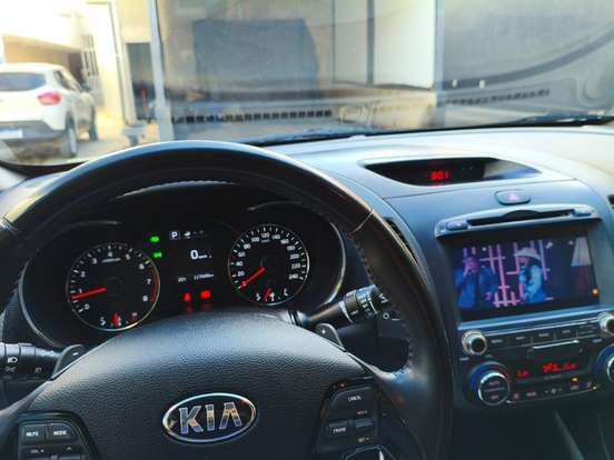 KIA-CERATO-2017