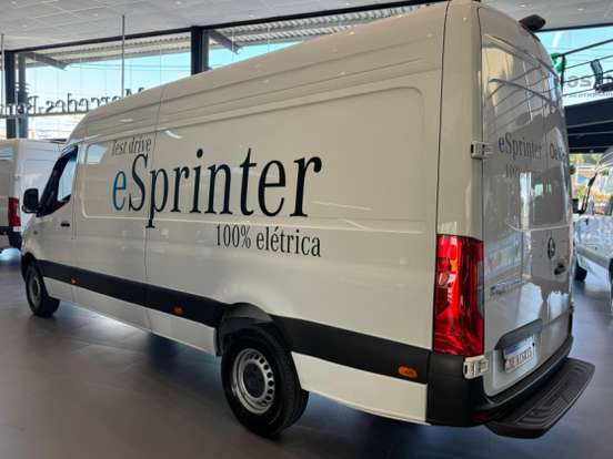 MERCEDES-BENZ-E-SPRINTER-2024