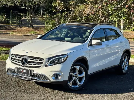 MERCEDES-BENZ GLA 200 1.6 CGI FLEX ENDURO 7G-DCT MERCEDES-BENZ GLA 200 1.6 CGI FLEX ENDURO 7G-DCT