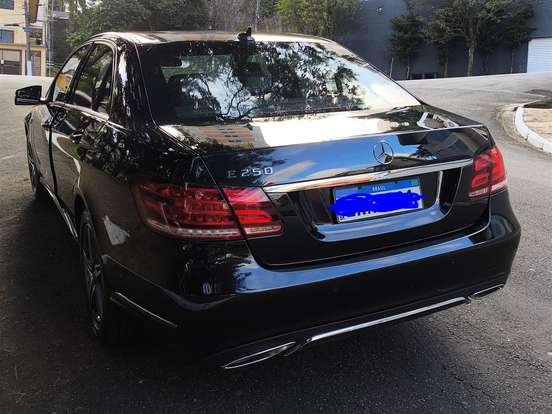 MERCEDES-BENZ-E 250-2.0 AVANTGARDE 16V TURBO GASOLINA 4P AUTOMÁTICO MERCEDES-BENZ-E 250-2014