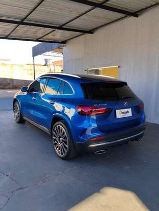 MERCEDES-BENZ-GLA 200-2024