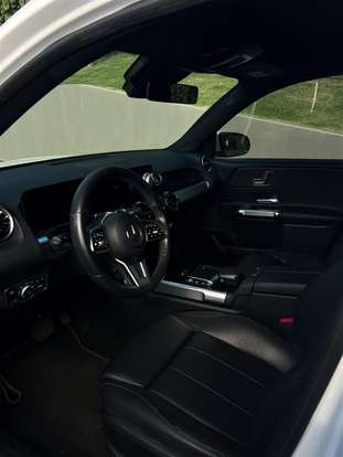 MERCEDES-BENZ-GLB 200-2020