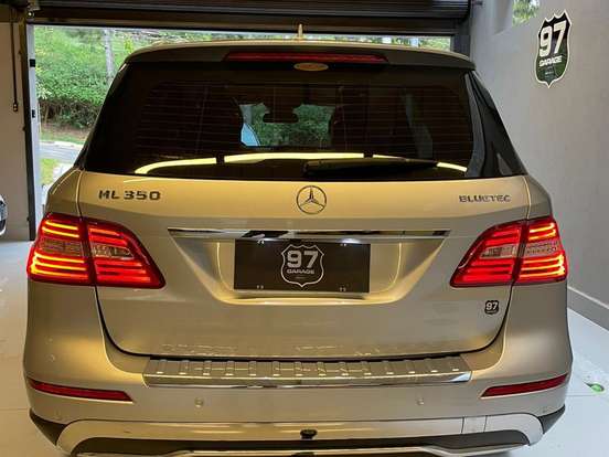 MERCEDES-BENZ-ML 350-3.0 BLUETEC V6 DIESEL 4P AUTOMÁTICO MERCEDES-BENZ-ML 350-2015
