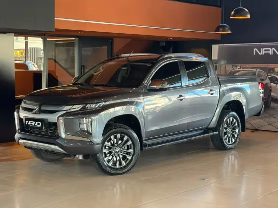 MITSUBISHI L200 TRITON 2.4 16V TURBO DIESEL SPORT HPE CD 4P 4X4 AUTOMÁTICO