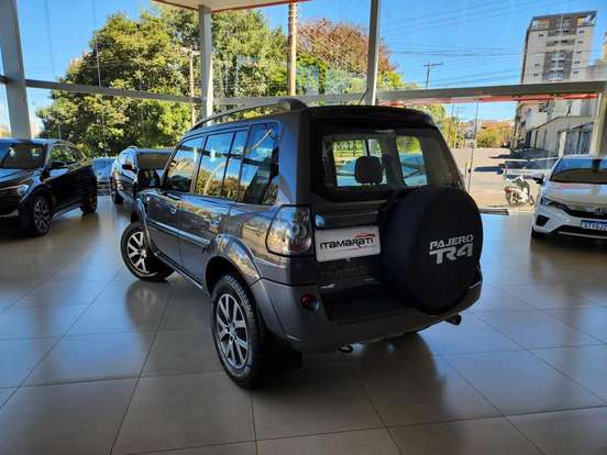 MITSUBISHI-PAJERO TR4-2014