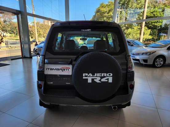 MITSUBISHI-PAJERO TR4-2014